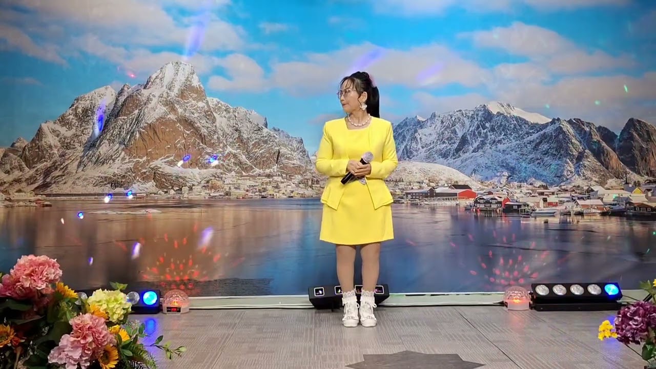 원곡자 주현미 가수님 제목 그정을 어이해요  노래하는 유희서 정수산나 스튜디오 촬영장 입니다 ⚘️ 👍 💝 