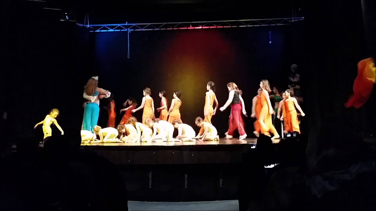Aladdin-Il mondo è mio- coreografia di Stefano D'Aguì