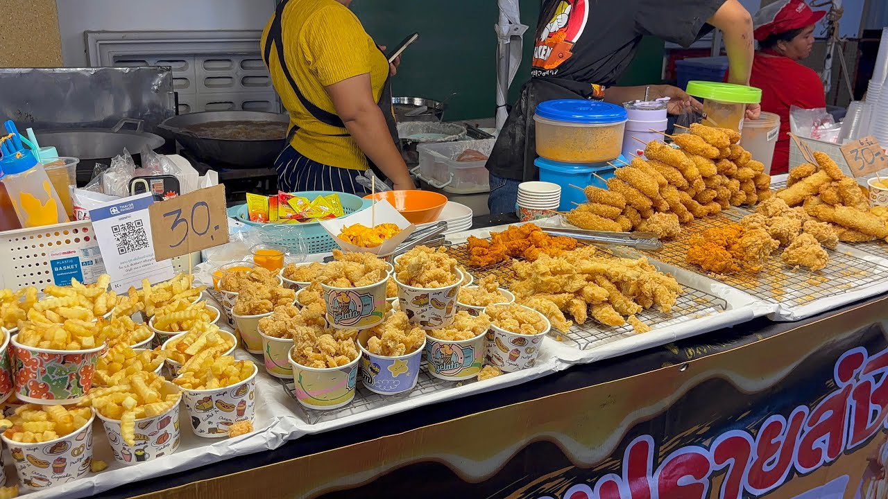 Chatuchak Weekend Market Street Food Walk | World’s biggest weekend Market Bangkok Thailand 🇹🇭 