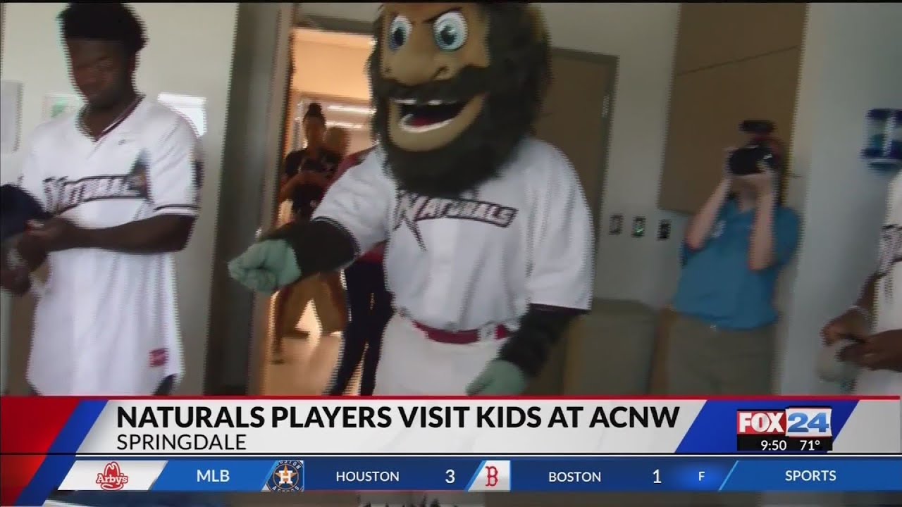 Naturals players visit kids at ACNW