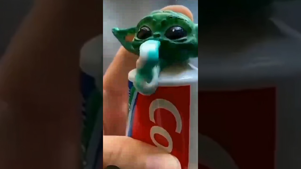 TRENDING SECRET ALIEN 👽 TOY INSIDE COLGATE TOOTH PASTE 😱 I Got it#experiment #shortsfeed #shorts