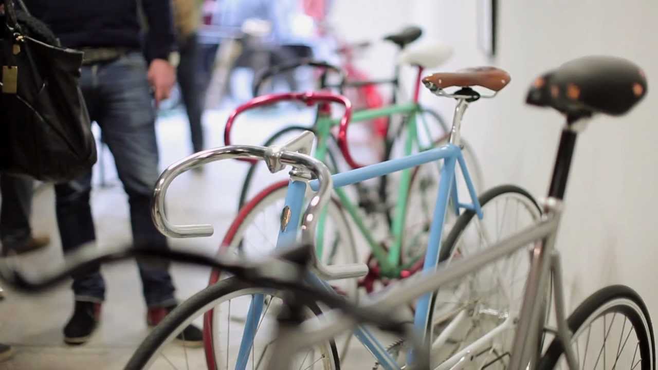 BICYCLE STORE X LEVI'S COMMUTER