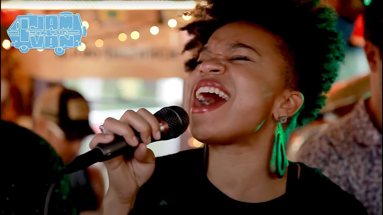 NO BS! BRASS BAND - 