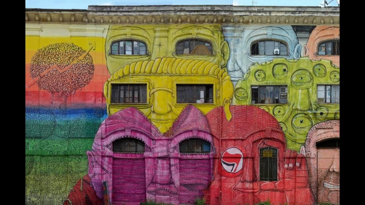 Street art   BLU
