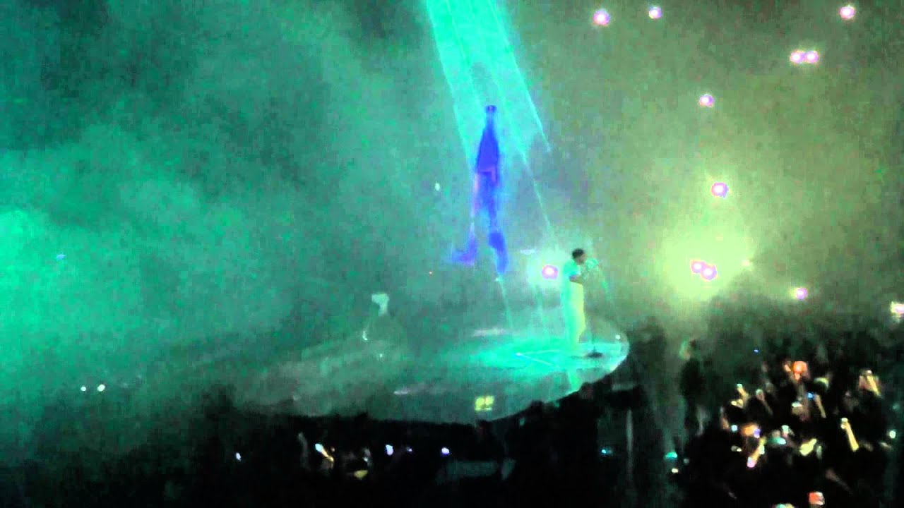 [HD] Drake - Pound Cake, The Motion [Live Berlin 27.02.2014]