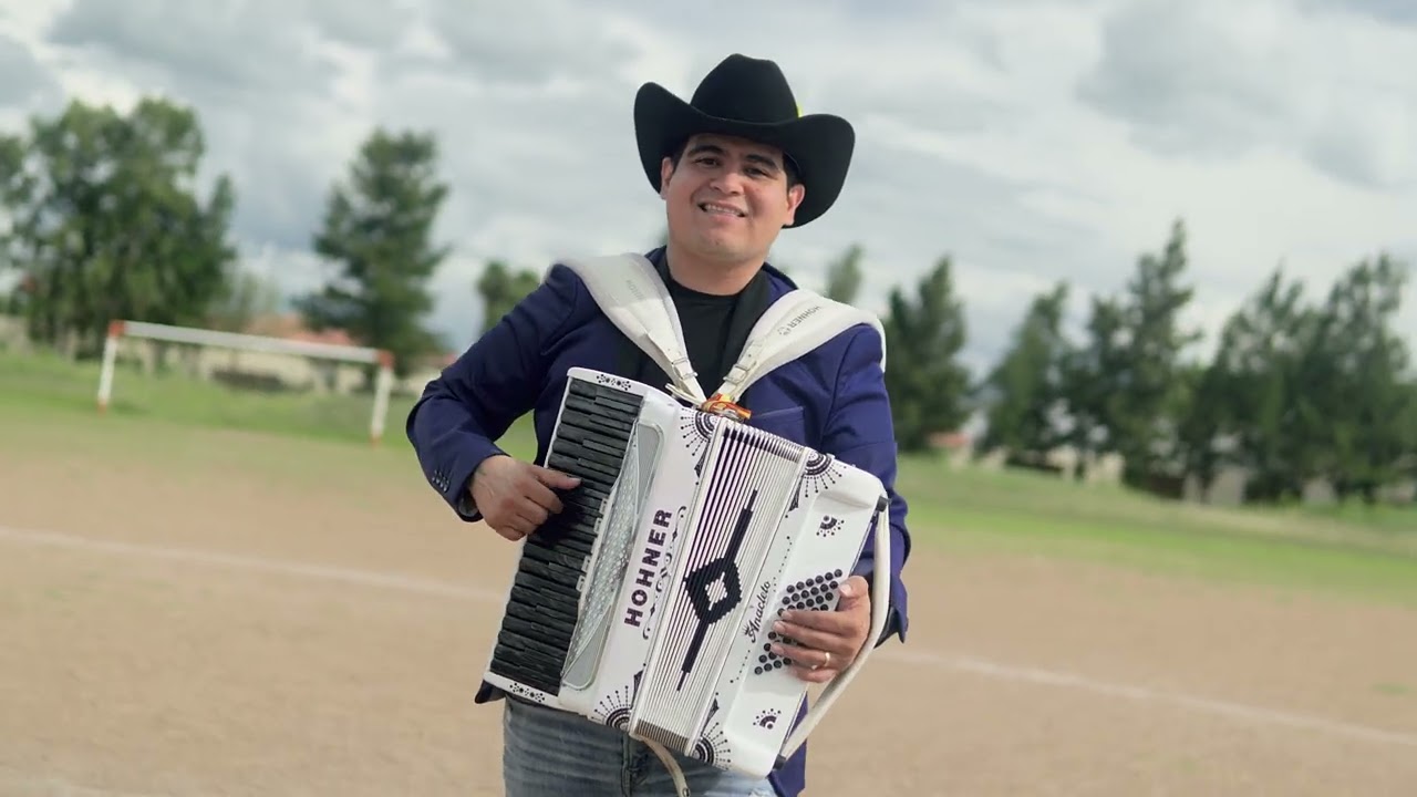Chuy Lopez - El Compa R (Video Oficial)