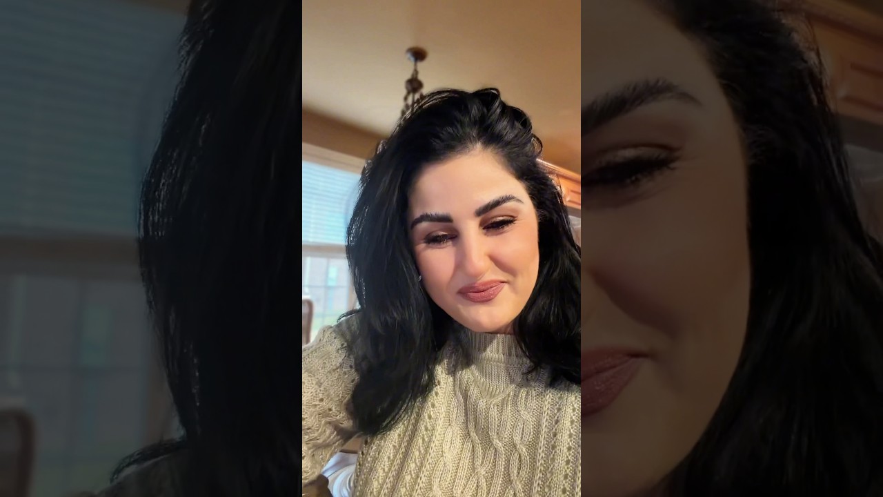 هل يعلم المحبوب أن قلوبنا تهفو إليه وتستلذ رؤاه/  وبأننا في شوقنا وودادنا نتصنع الأسباب كي نلقاه