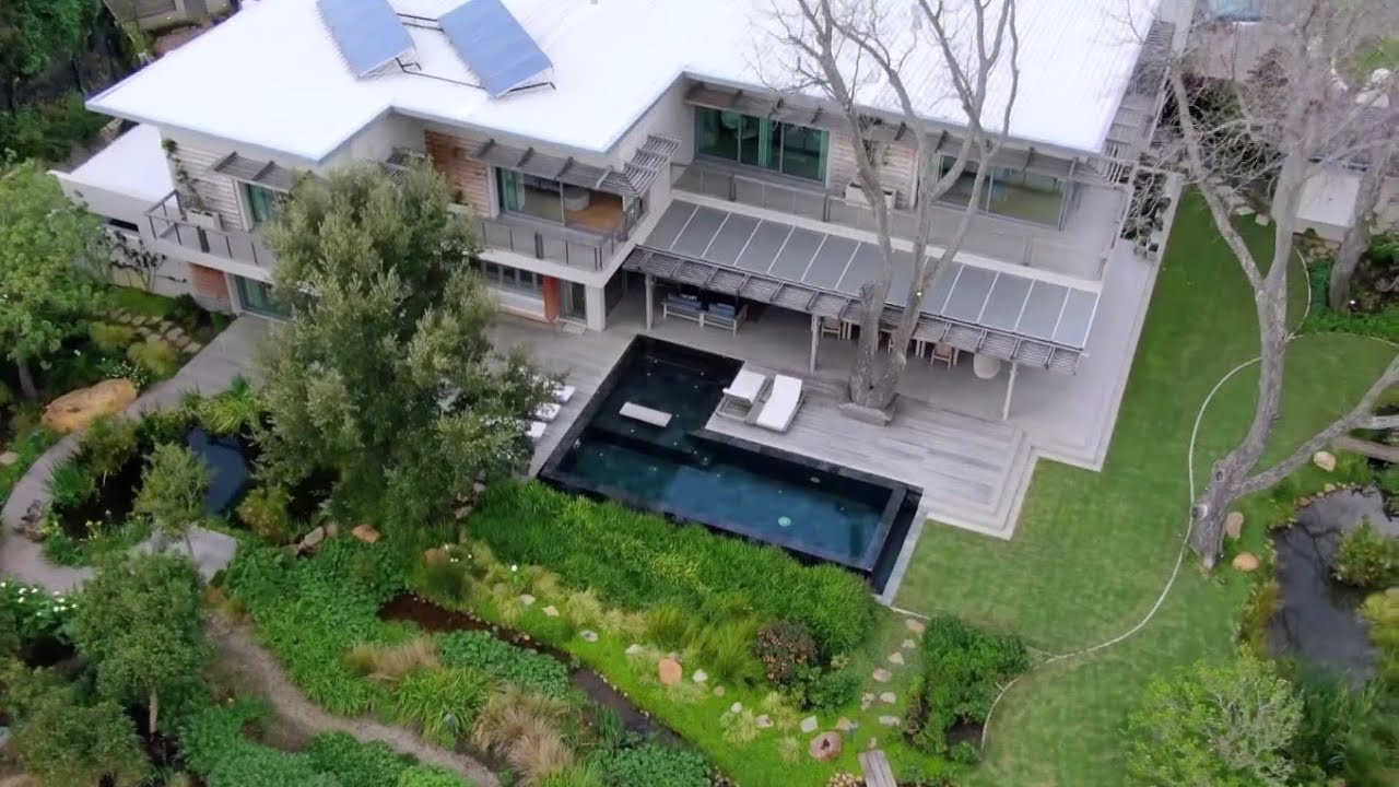 A lavish modernist home with a touch of Italian interior design | Top Billing