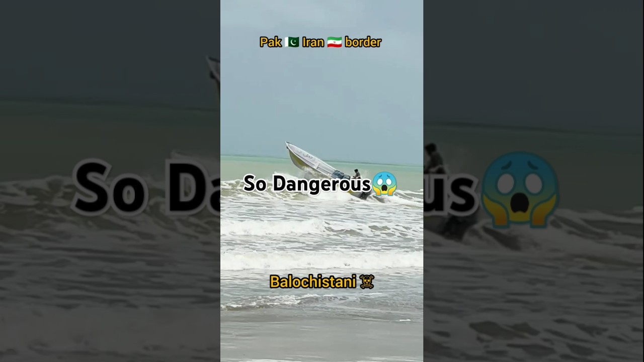 Pak🇵🇰 Iran🇮🇷 border Baloch smuggling Irani diesel through sea boats💀 #baloch #smuggling #iranidiesel
