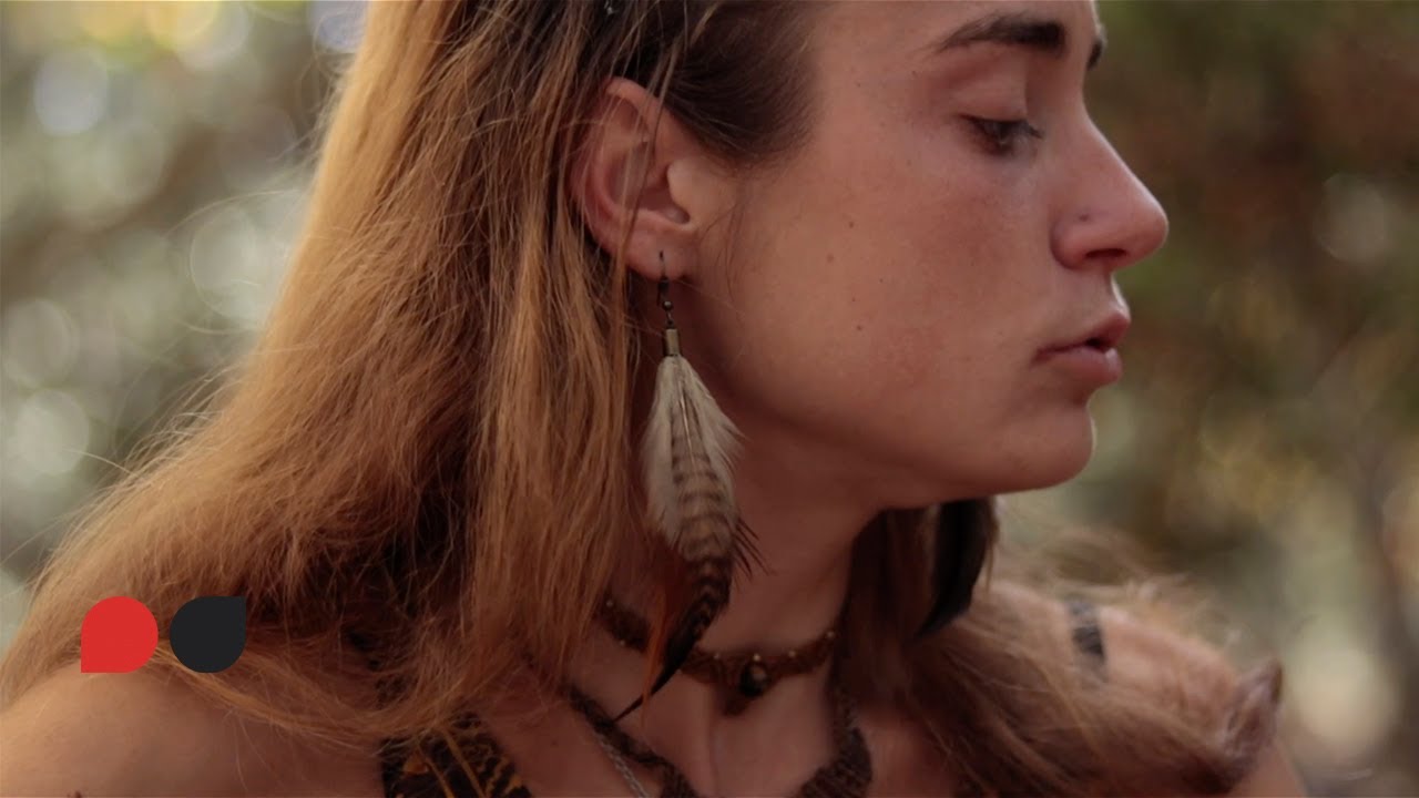 Linda Vida & &Ouml;zg&uuml;r Baba - A Caballo Vamos Pal Monte