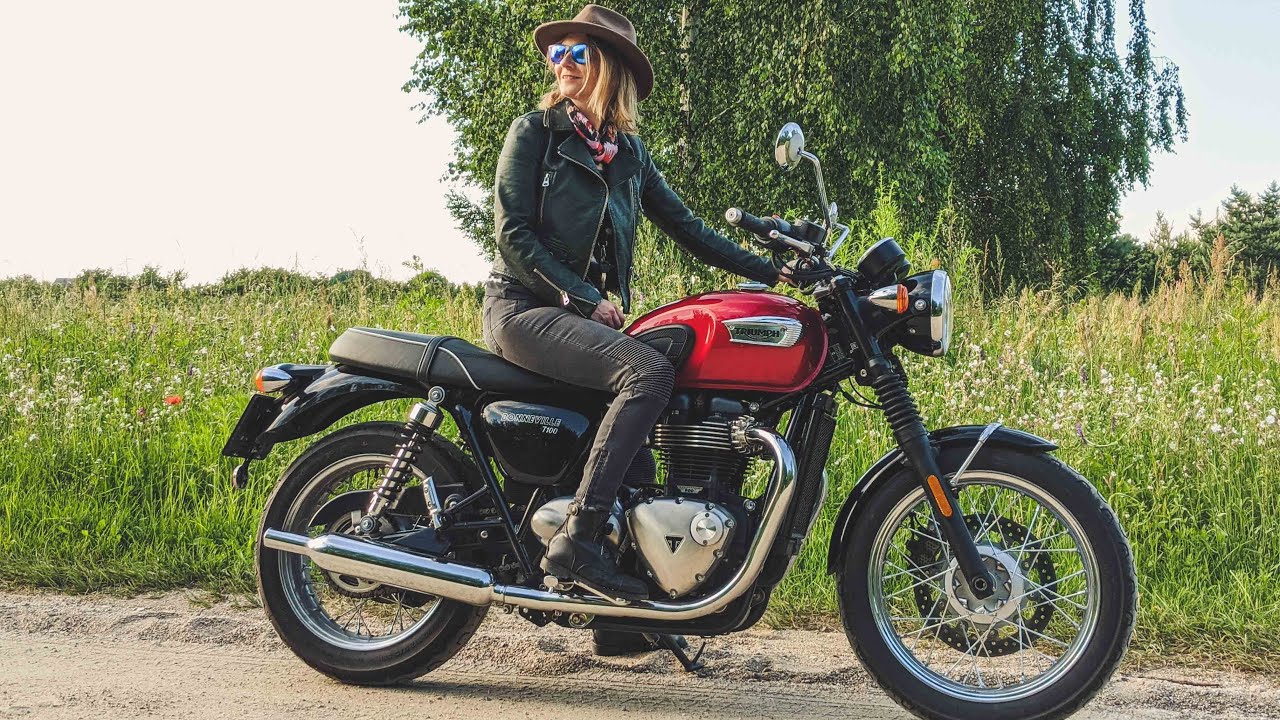 2020 Triumph Bonneville T100 Review I Test Ride