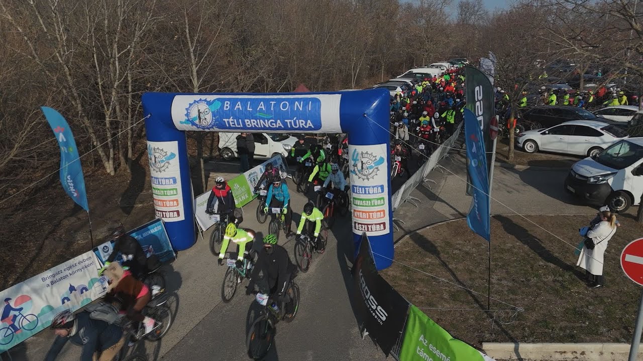 Jelmezes t&eacute;li bringat&uacute;ra a Balatonon