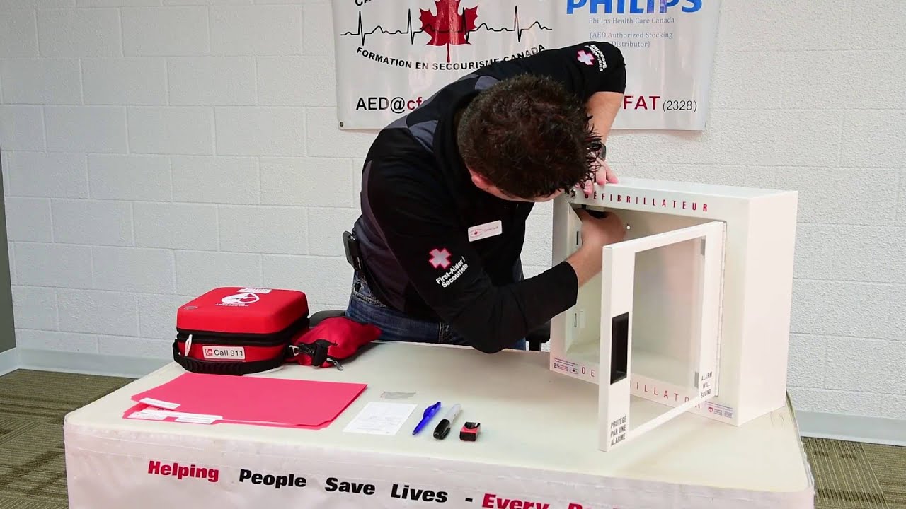 Comment faire l’entretien de votre armoire de DEA – par Formation en Secourisme Canada Ltée.