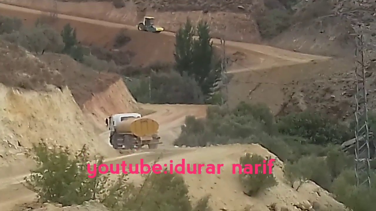 أشغال توسيع #طريق #بوضلب_بوجداين... جماعة إجرمواس abrid bodileb,boujdyn ijarmaouas ait touzin