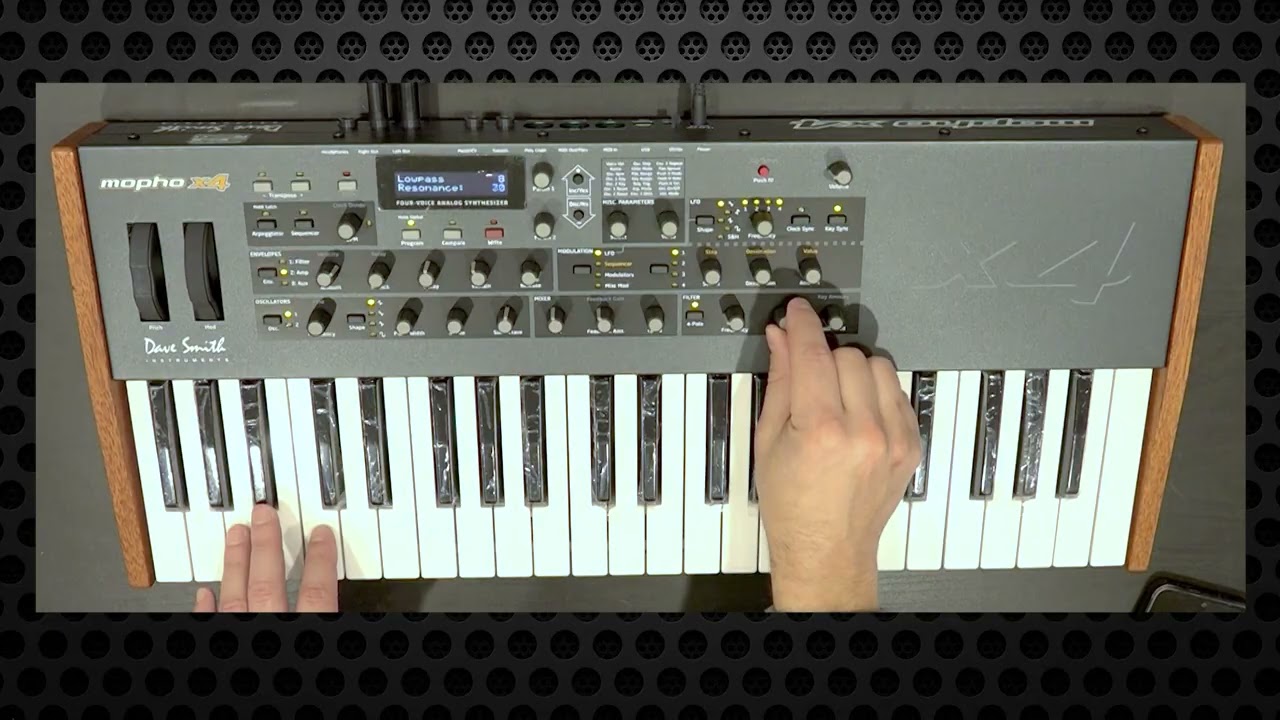 DSI Mopho x4 - Factory Presets Demo (Sounds Only)