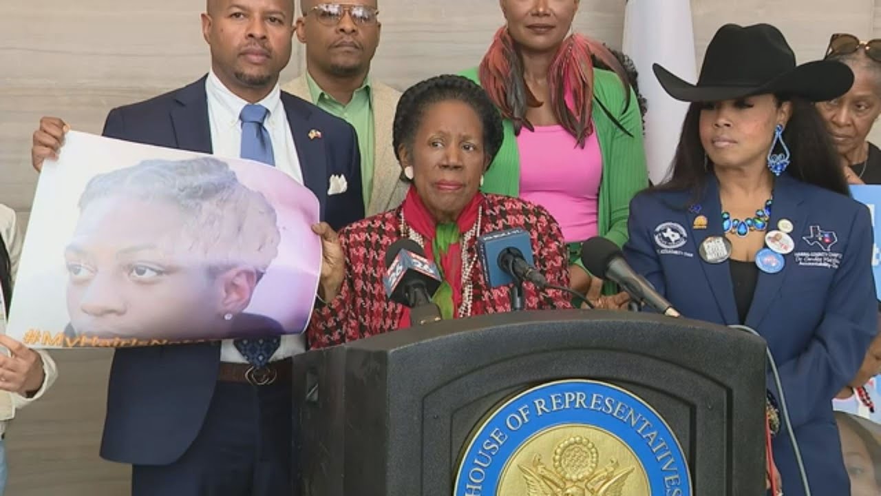 Congresswoman Sheila Jackson Lee, community activists discuss Crown Act violation by Barbers Hil...