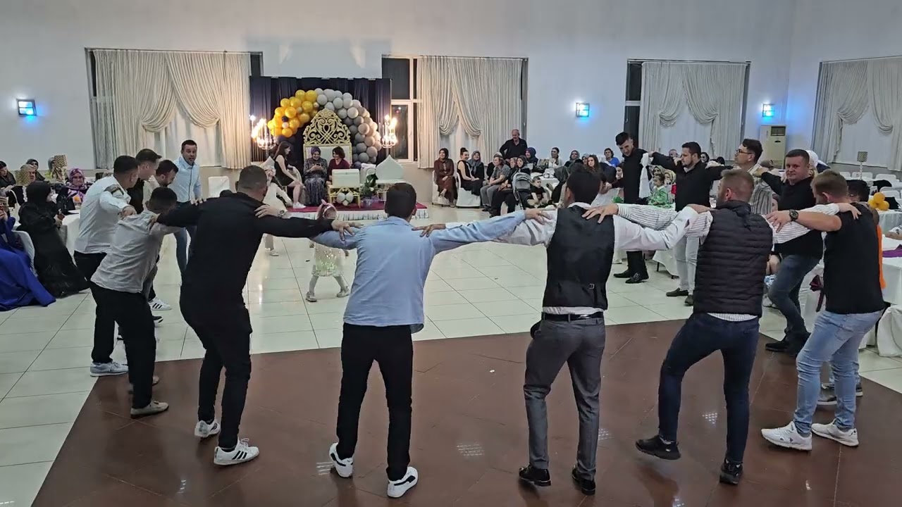 Boşnak Gençlerden Karamürsel Kasap...