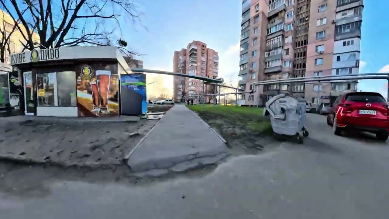 Новая заставка, новое крепление для телефона которое сломалось. По городу, пока погода позволяет.