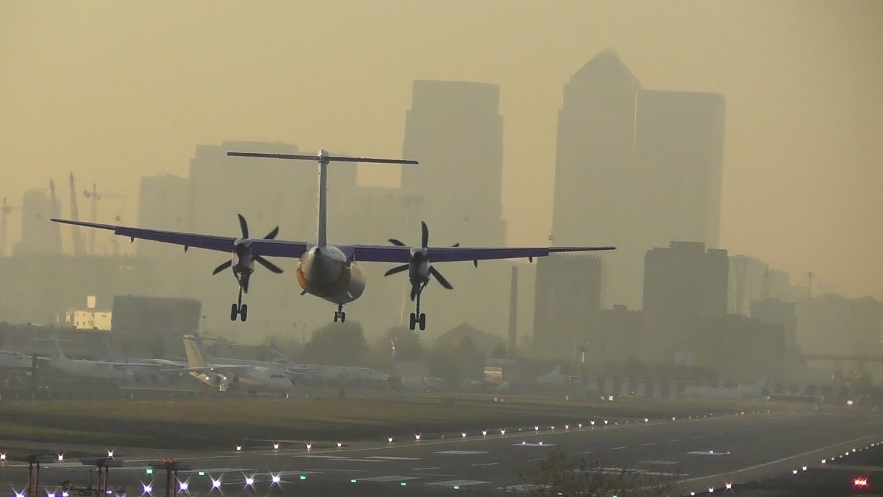 Beautiful FlyBe Dash 8 Landing at London City Airport