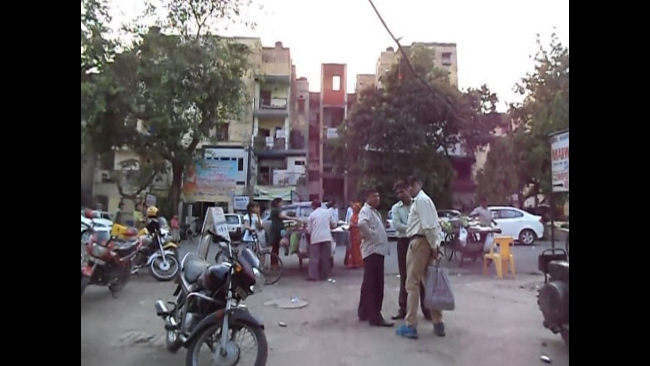 MOTIA KHAN