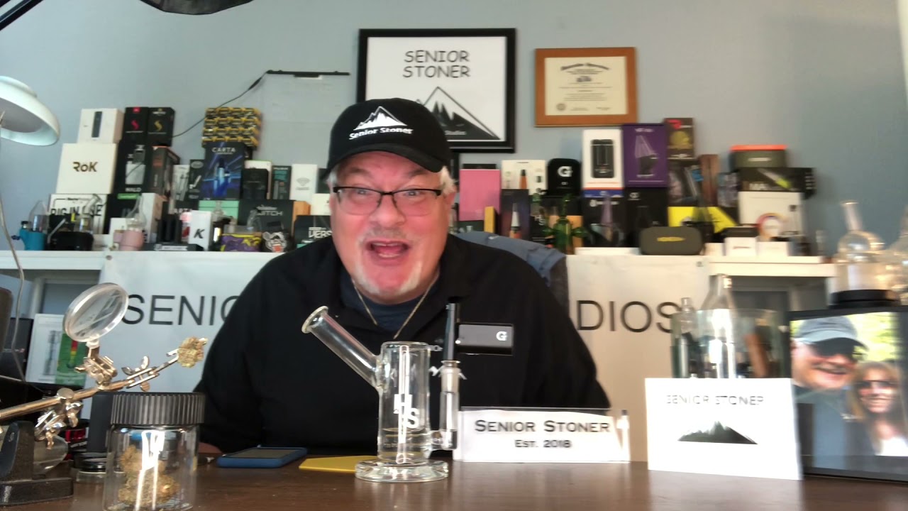 HIGHER STANDARDS BUBBLER WITH CONNECT DAB OF THE DAY STOP BEING BLAMED FOR EVERYTHING BY OTHERS NOW!