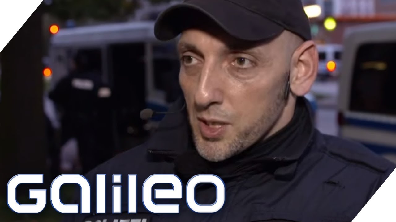 Diese 5 Dinge sind f&uuml;r Polizei-Hundertschaften unverzichtbar | Galileo | ProSieben