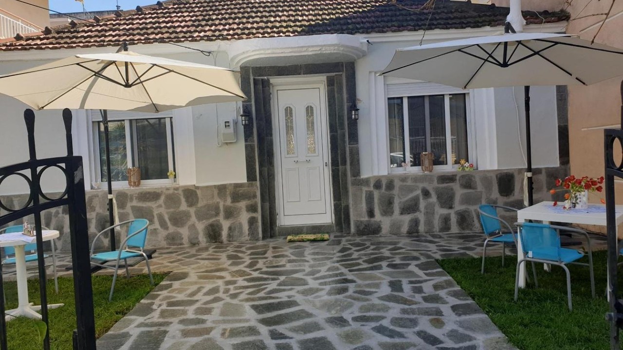 Dimitri's house | Nea Irakleitsa, Greece | Hotel Review ⭐
