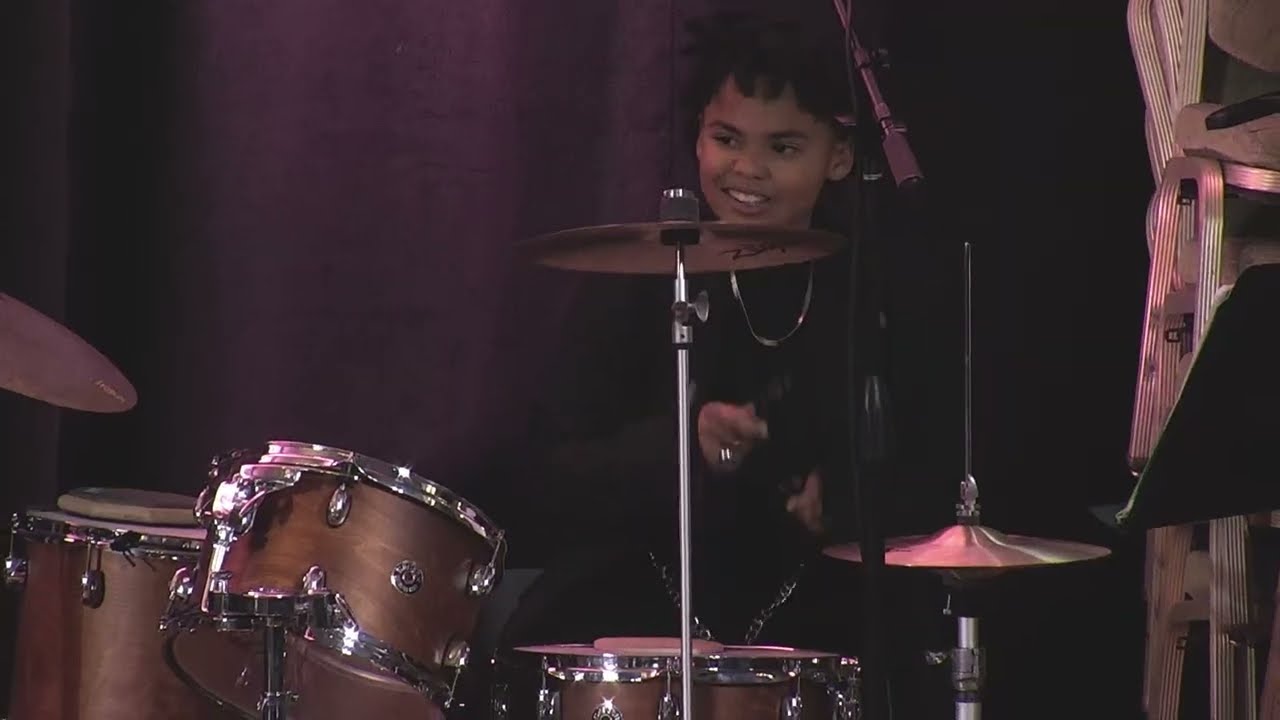 Peninsula Youth Jazz Band Plays 