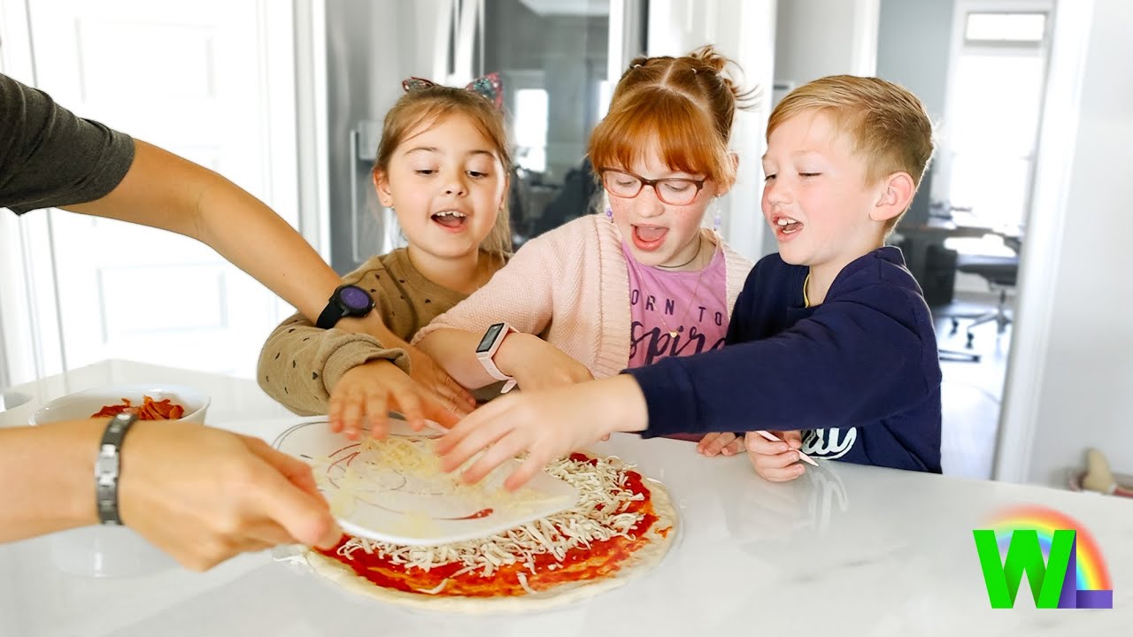 Making Homemade Pizza with Friends! 🍕🎶 Kids Cooking Fun