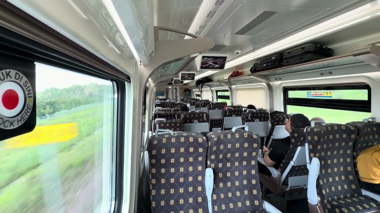 [EP9524] KTM ETS Class 94 (ETS 307): Segamat to Gemas. 
