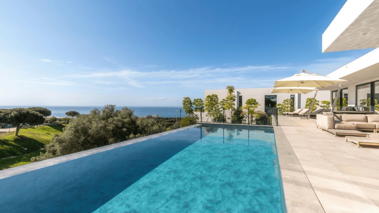 3.950.000&euro; Marbella East Villa 5 Beds DV3462