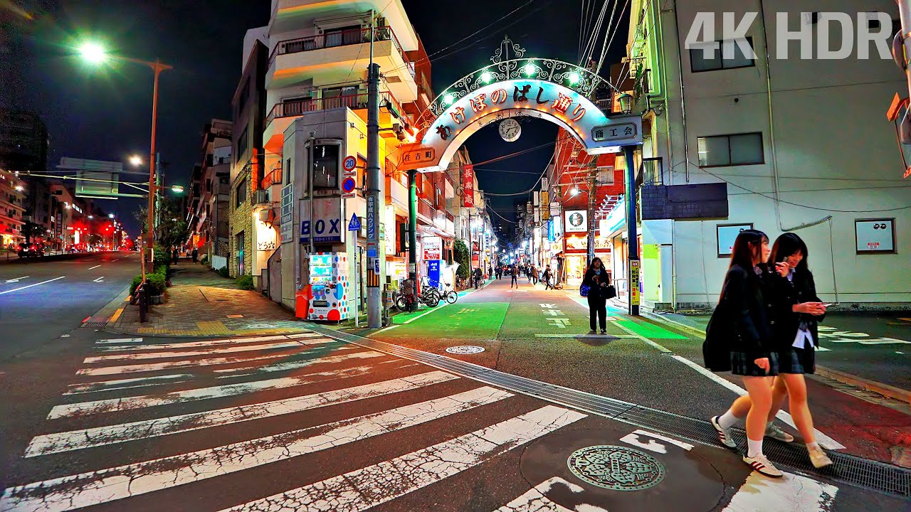 October Night Walk in Shinjuku City Tokyo Backstreets | Japan | 4K/HDR