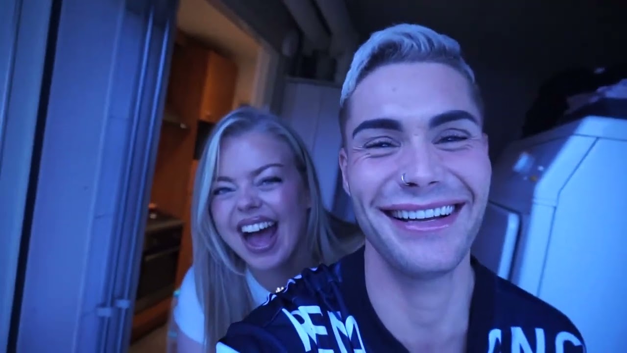 VLOG 15.  BROWNIES BAKKEN!! NIEUWE PATHE FILM? GEZELLIG NAAR DE BIOS! - JOEYJENNER