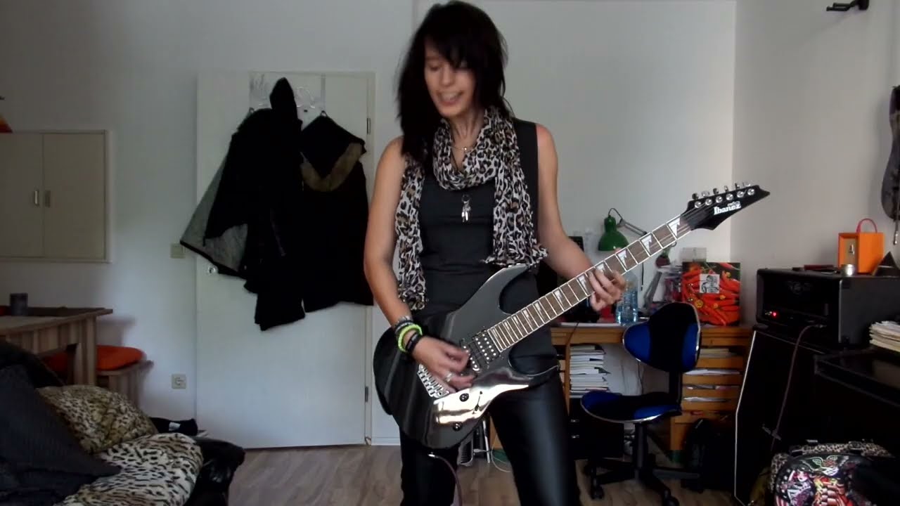 OST+FRONT - Silikon Guitar Cover by Valeria Nash