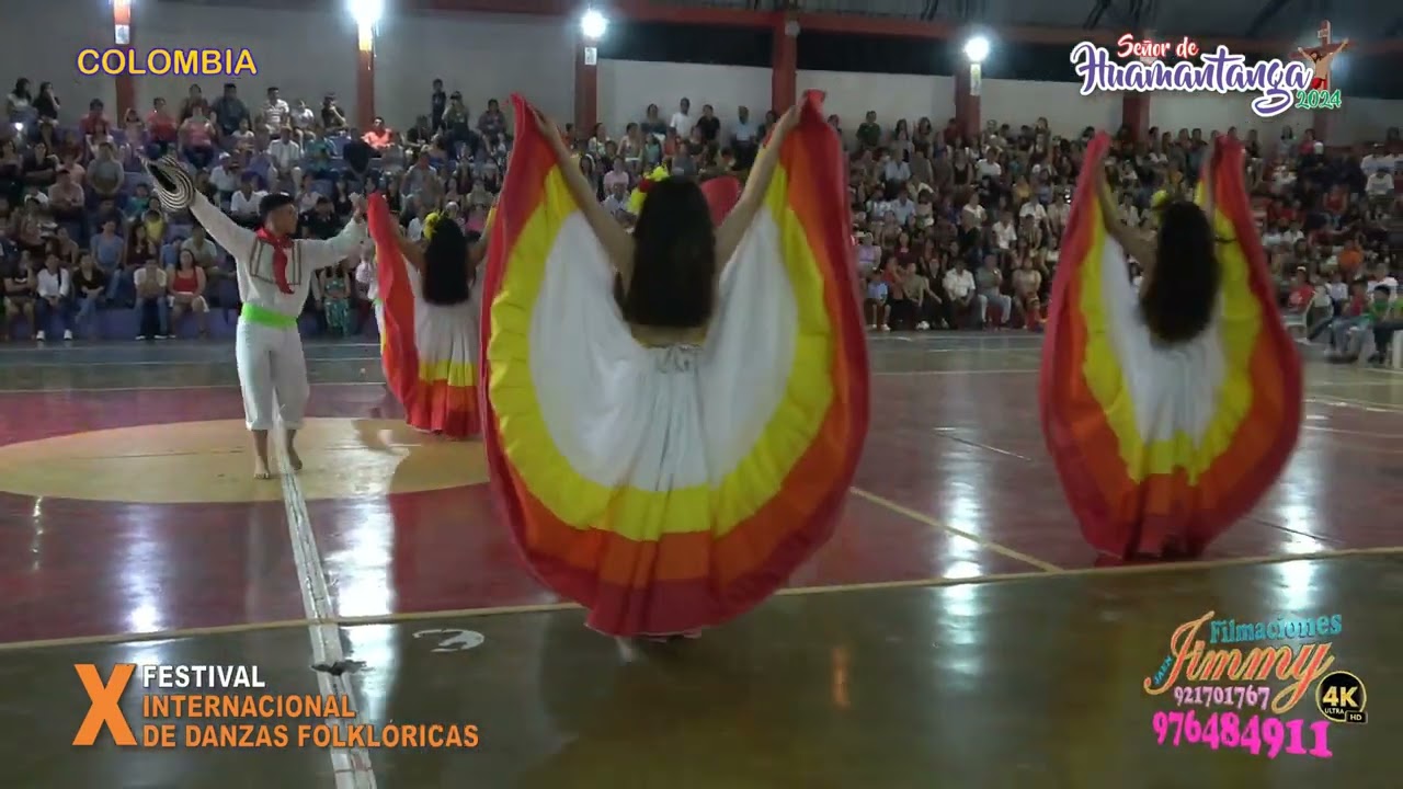 La Piragua - Ballet de Danzas de Colombia