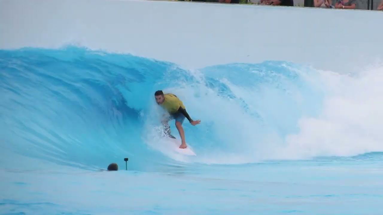 Tubos INSANOS na sess&atilde;o Expert Barrel da Surfland - mar&ccedil;o 2024