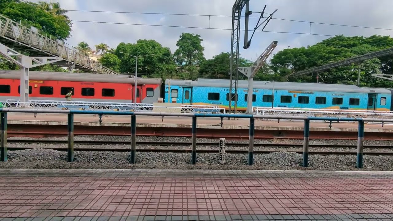 Ernakulam Bilaspur Superfast Express arrival at Aluva with full announcements