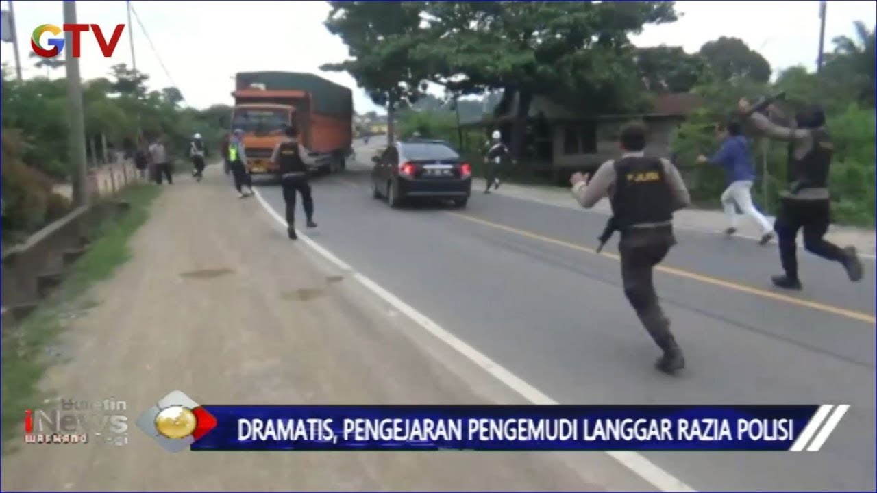 Pengendara Mobil Terobos Barisan Polisi saat Dirazia Narkoba - BIP 22/12