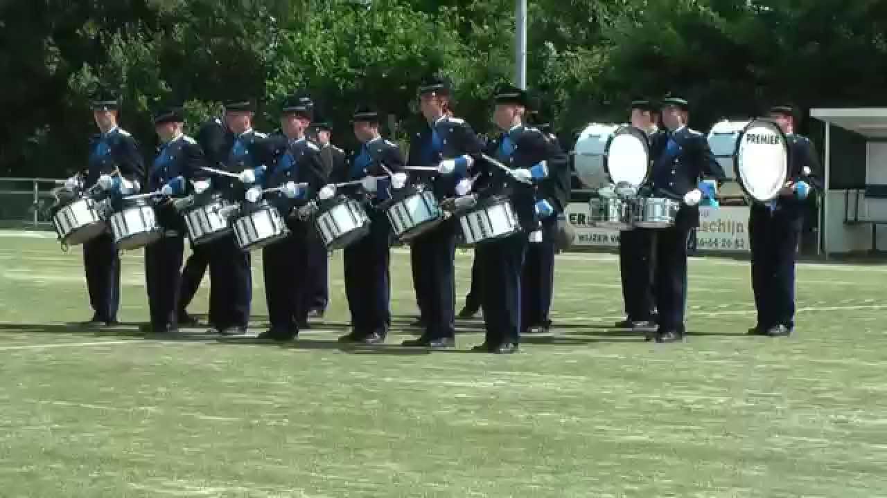 Slagwerkgroep Polyhymnia Lemelerveld Try-Out marsparade
