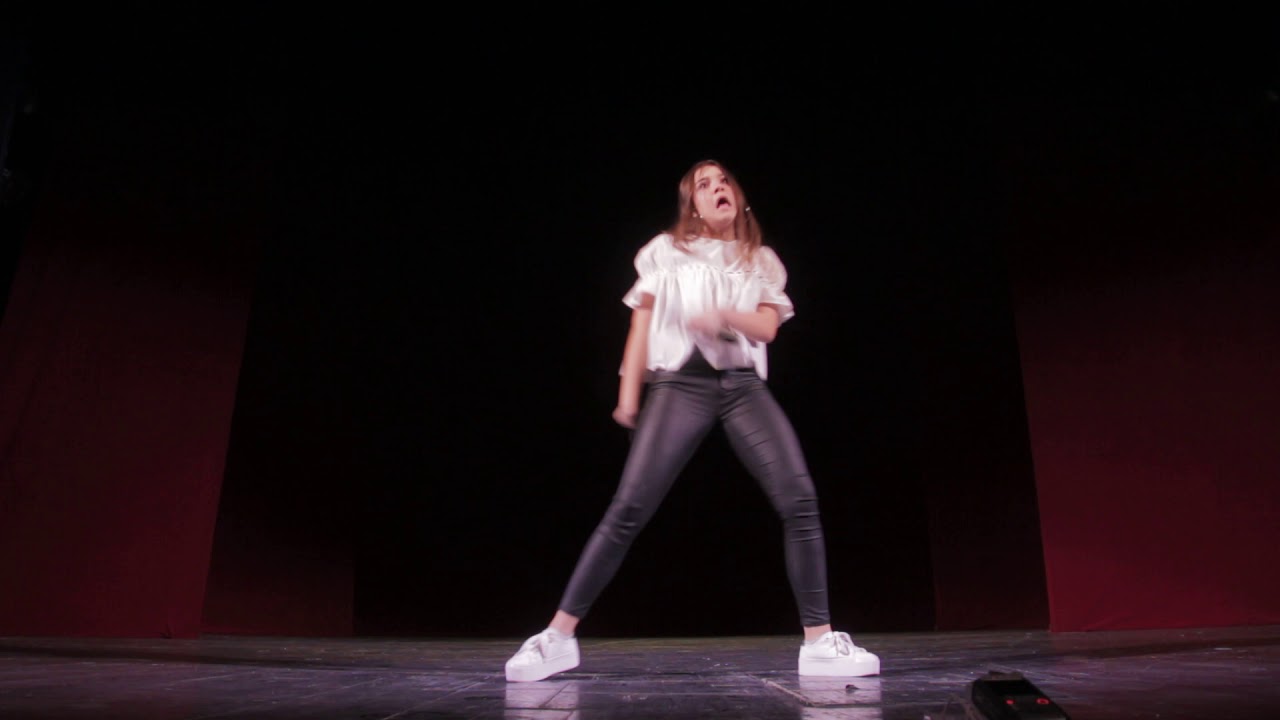 Ioana Bulgaru-moment artistic la Gala culturii galatene ianuarie 2019