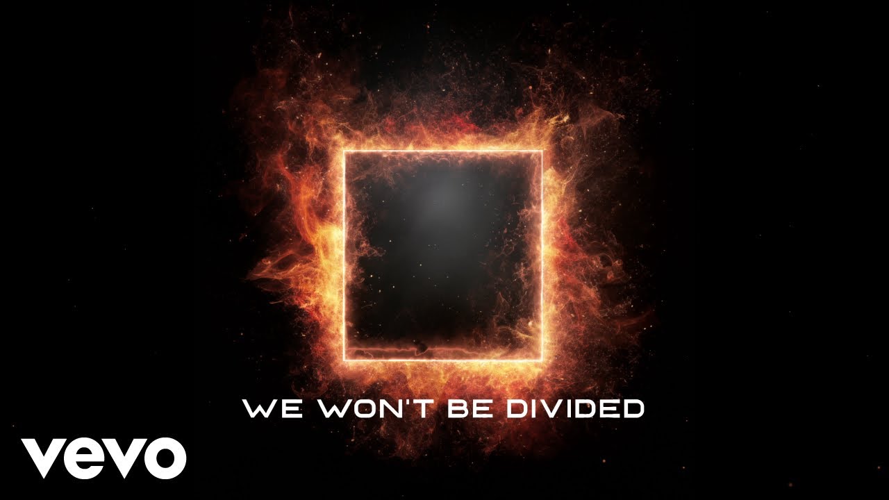 Daughtry - DIVIDED (Lyric Video)