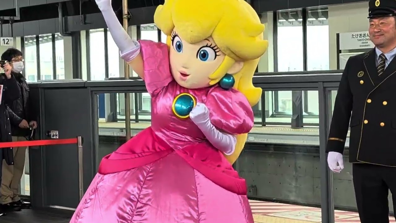 マリオな新幹線の出発式