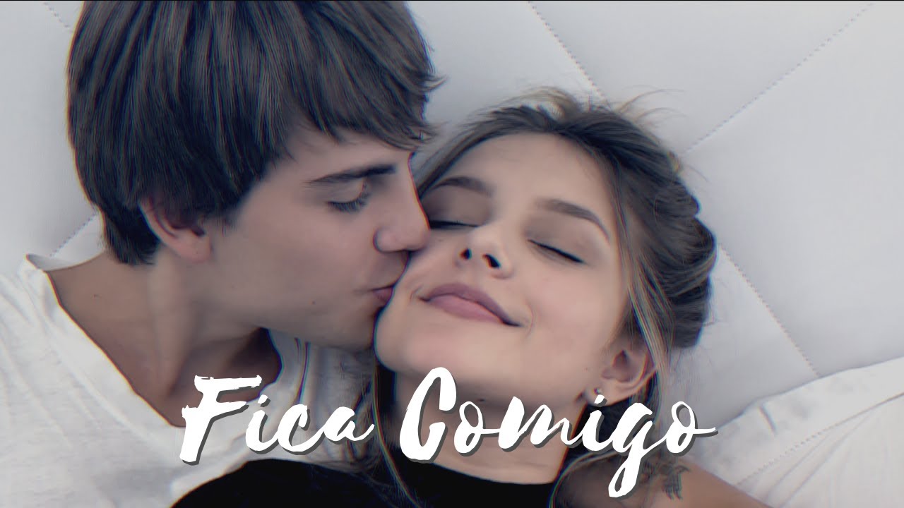 Laura Schadeck - Fica Comigo (Clipe Oficial)
