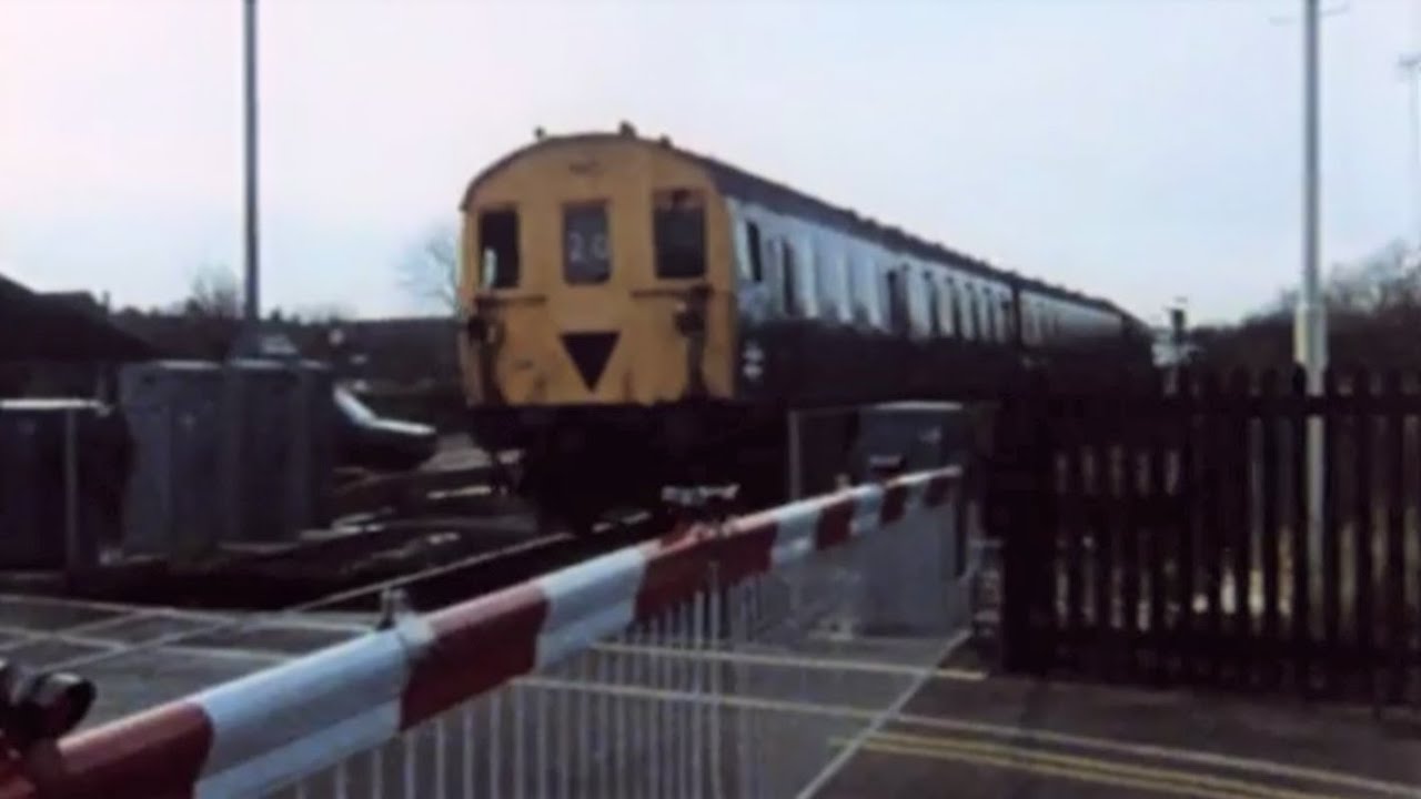 Vintage railway safety film - Old Sam the signalman - 1982