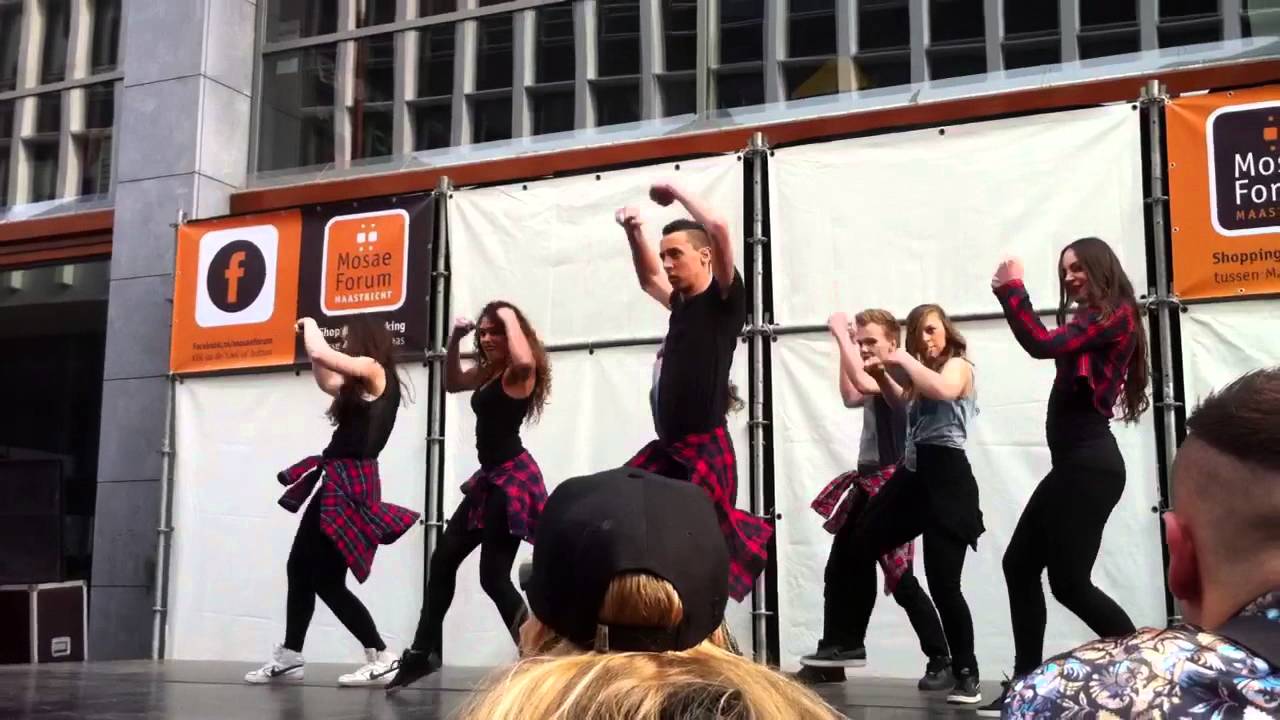 Dance Clash 