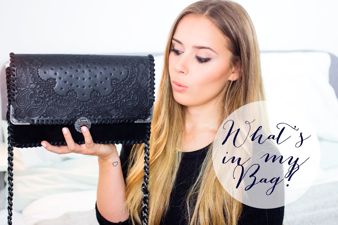 What's In My Bag? | Hello October
