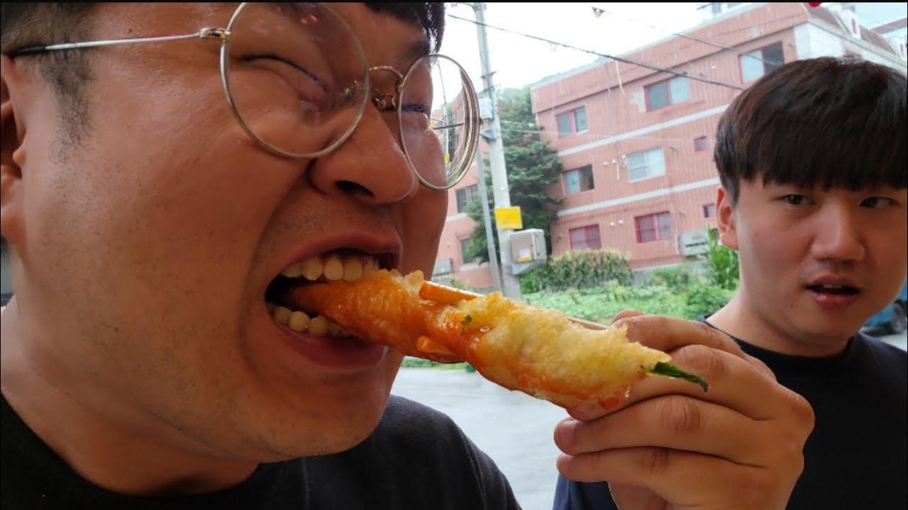 아이스링크장 가려다 염통꼬지+떡볶이+튀우김 먹방. Mukbang