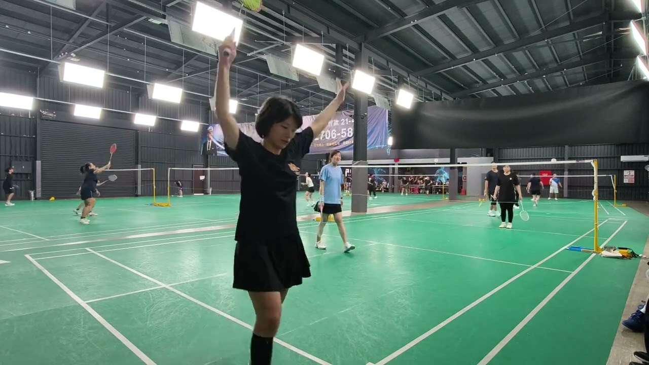 2/12 K歌盃Game 3 雅淳傑哥 21 : 17 張信佳筠 #雙打 #福雅羽球會館6號場地 #badminton 