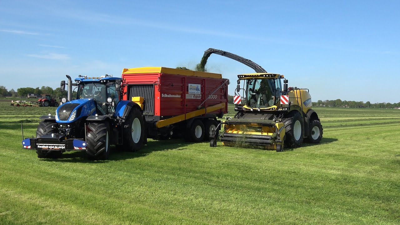 Hakselen van de 1e snede gras met een New Holland FR650  - Loonbedrijf Jansen Eupe (2025)
