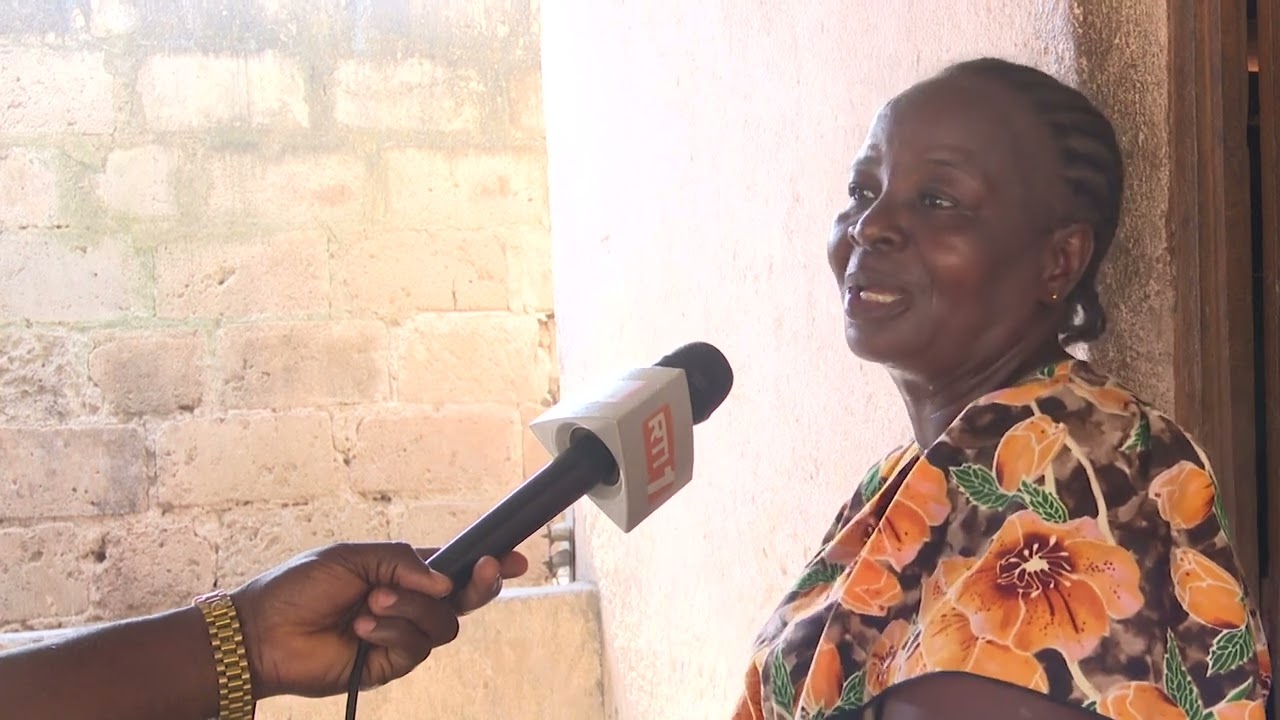 A Logoualé, dans l'ouest de la Côte d'Ivoire, rencontre avec une grand-mère nostalgique de l'époque